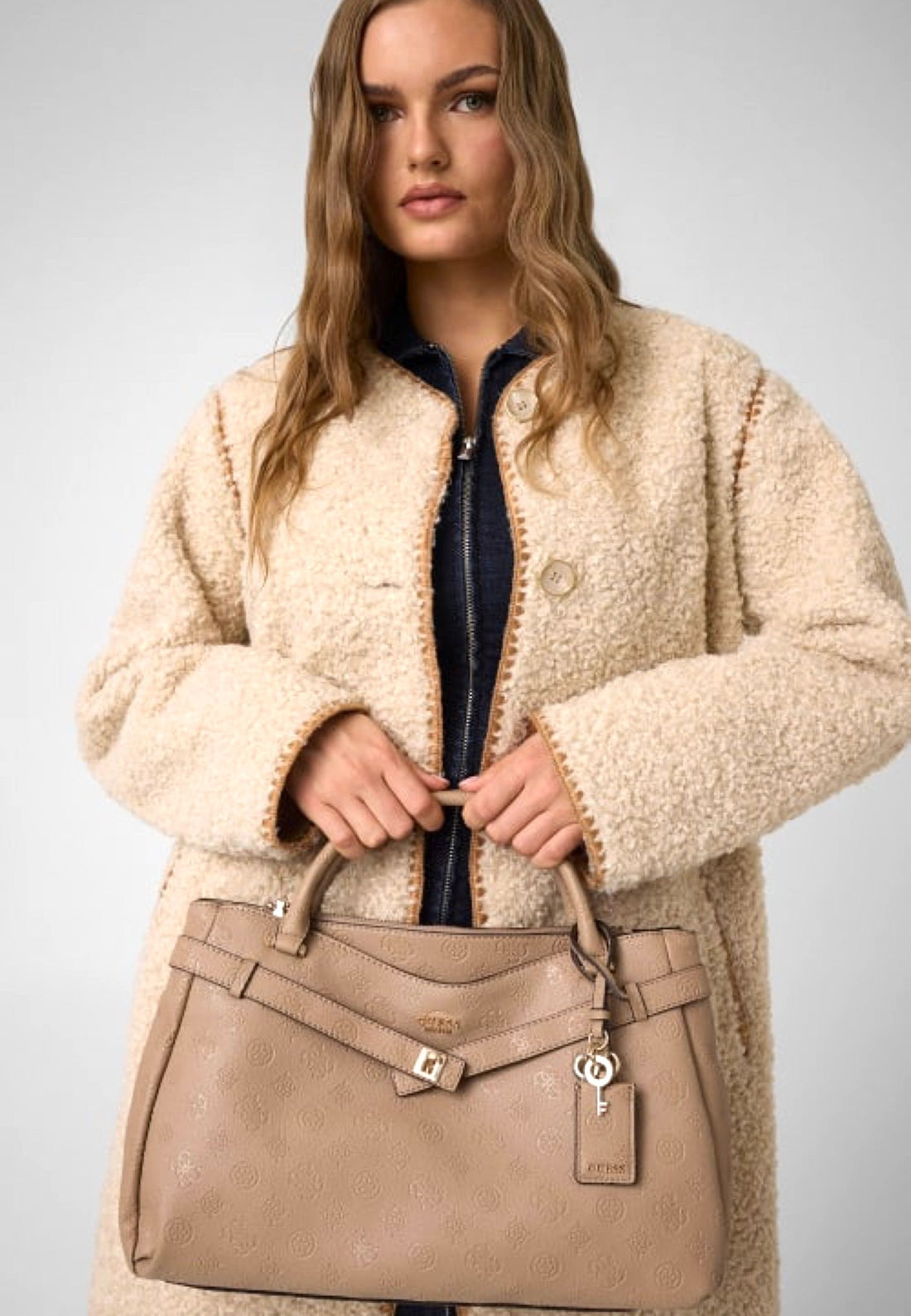 BORSA A MANO E TRACOLLA GUESS ELLA LOGO PD974606 BEIGE LOGO