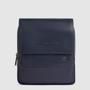 BORSELLO TRASVERSALE UOMO PIQUADRO PELLE CON PATTA CA6791W136 BLU